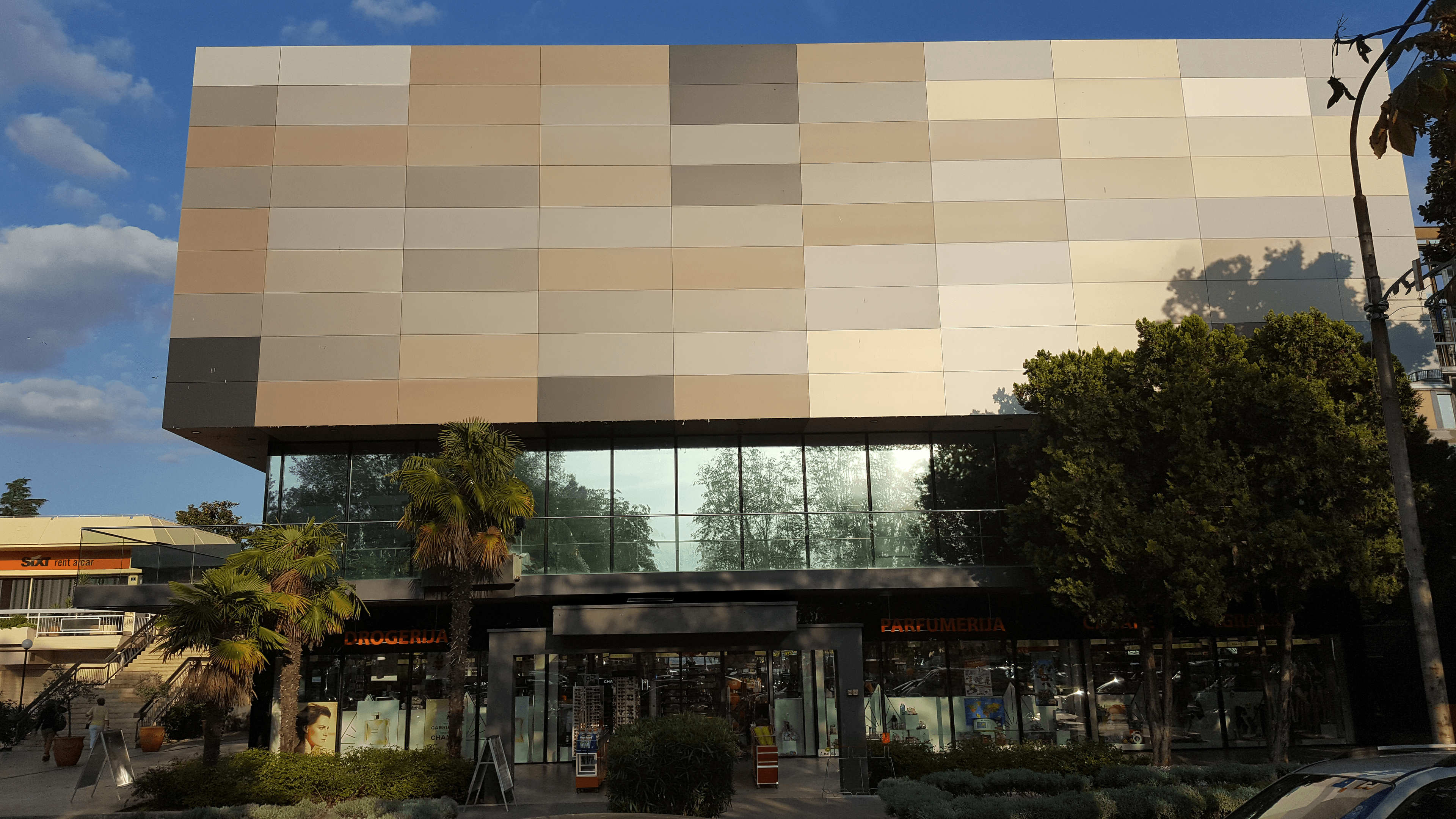 Riva Mall shopping center